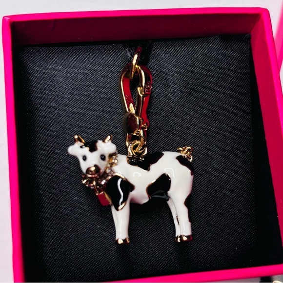 JUICY COUTURE 2013 RARE Cow Charm - Picture 3 of 6